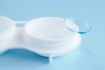 contact lens fittings in brampton